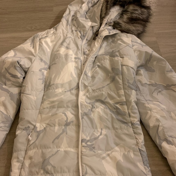 The North Face Insulated Jacket Camo - Picture 2 of 5